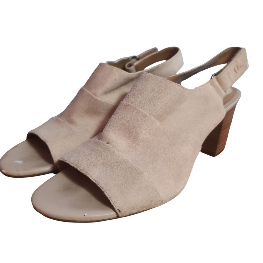 Clarks Slip on heeled sandals open toe back strap cream size 9 2.5 in heel